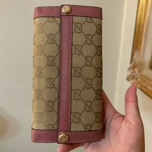 Authentic Gucci wallet